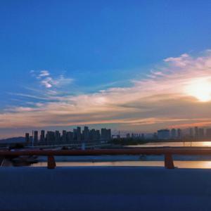 人人超碰人摸人爱
